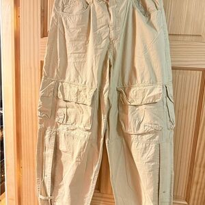 Zara Women's Tan Cargo Pants